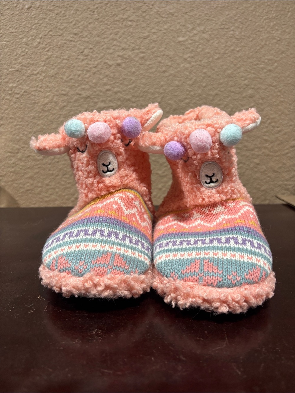 Totes Pink Llama Knit kids slippers size 13/1